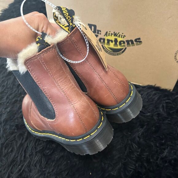 DR MARTENS 2976 leonore leather fur ankle Chelsea boots booties shoes sz 7 new - Picture 6 of 8